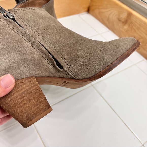Madewell The Billie boot in suede - Picture 9 of 12